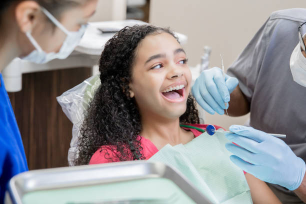 Best Emergency Dentist for Knocked-Out Tooth in Sandy Hook, CT